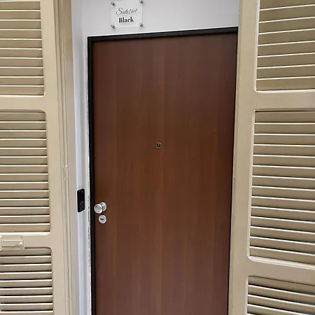 Suite169 Black 巴里