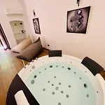 Suite169 Black Бари