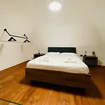 Suite169 Black Бари