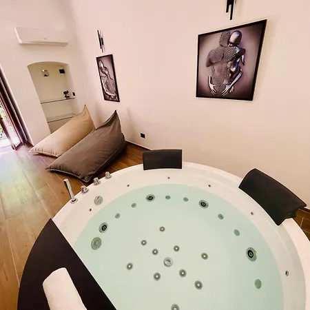 Suite169 Black Μπάρι