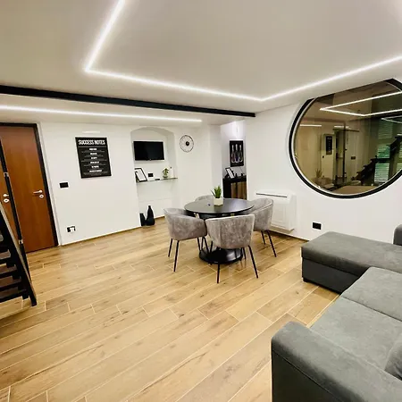 Апартаменты Suite169 Black